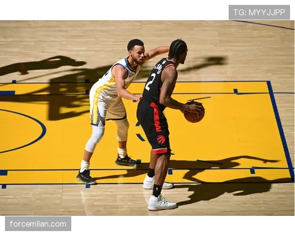 迪瓦茨在NBA中锋位置提升挡拆传球效率，带动球队进攻节奏